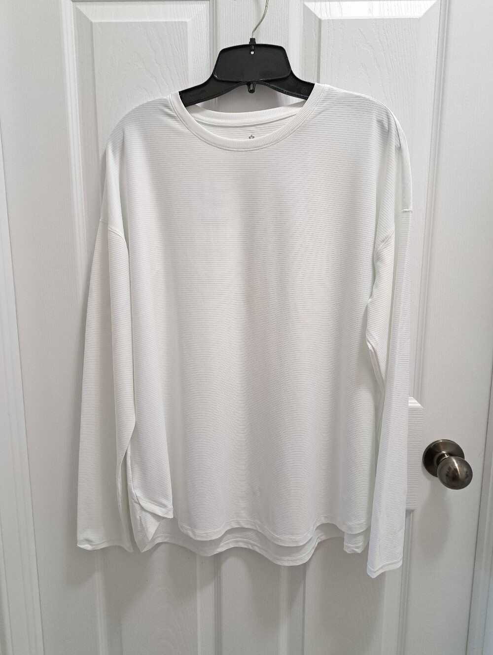 Tuff Athletics Long Sleeve Crewneck Activewear Top Womens Size XXL White Casual - Picture 10 of 10